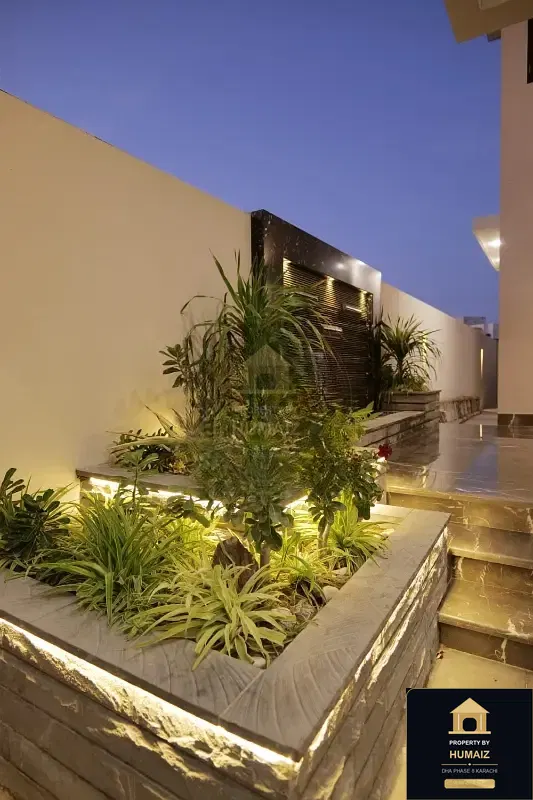 500 Sq. Yd. 5-Bedroom Luxury Villa on Khayaban-e-Shaheen For Sale in DHA Phase 8 Karachi — Photograph 3