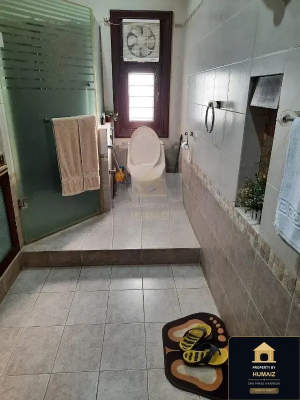 1,000 Sq. Yd. 6-Bedroom Luxury Villa (6 Bath, Residence 31) in DHA Phase 8 For Sale in DHA Phase 8 Karachi — Photograph 11