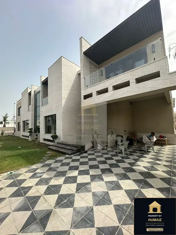 1,000 Sq. Yd. 7-Bedroom Luxury Villa in Zone A For Rent in DHA Phase 8 Karachi — Photograph 2