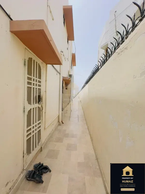 500 Sq. Yd. 4-Bedroom Luxury Villa (Boulevard Facing, 6 Bath, Residence 4) in DHA Phase 8 For Rent in DHA Phase 8 Karachi — Photograph 16