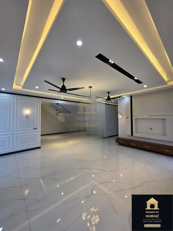 500 Sq. Yd. 6-Bedroom Luxury Villa (Basement, 6 Bath, Residence 100) in DHA Phase 8 For Sale in DHA Phase 8 Karachi — Photograph 9