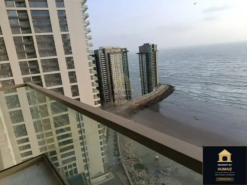 3-Bedroom Luxury Apartment (4 Bath, Suite 40) at The Views For Rent in DHA Phase 8 Karachi — Photograph 3