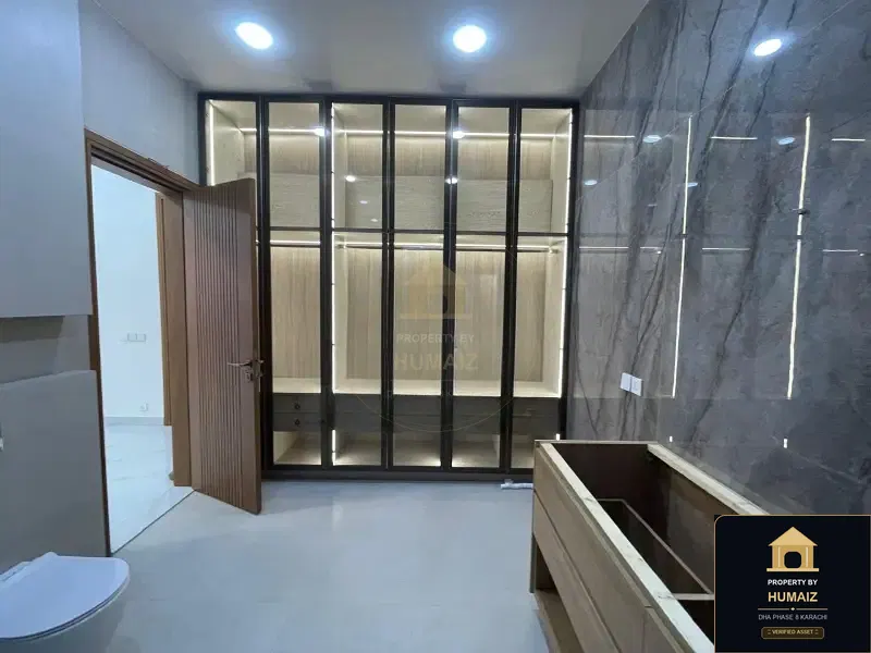 1,000 Sq. Yd. 11-Bedroom Luxury Villa (West Open, 7 Bath, Residence 1) in DHA Phase 8 For Sale in DHA Phase 8 Karachi — Photograph 8