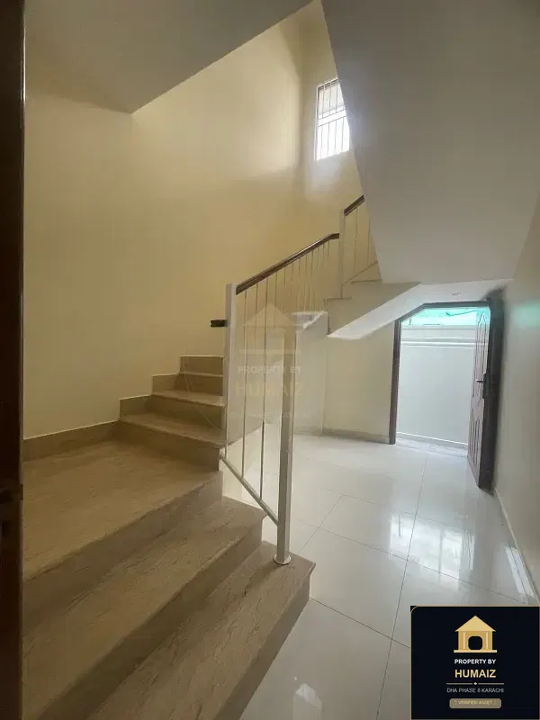 500 Sq. Yd. 6-Bedroom Luxury Villa (7 Bath, Residence 28) in DHA Phase 8 For Rent in DHA Phase 8 Karachi — Photograph 3