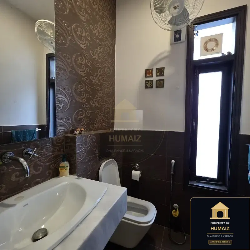 1-Bedroom Luxury Apartment (Sea Facing, 2 Bath, Suite 33) at HMR Waterfront For Sale in DHA Phase 8 Karachi — Photograph 5