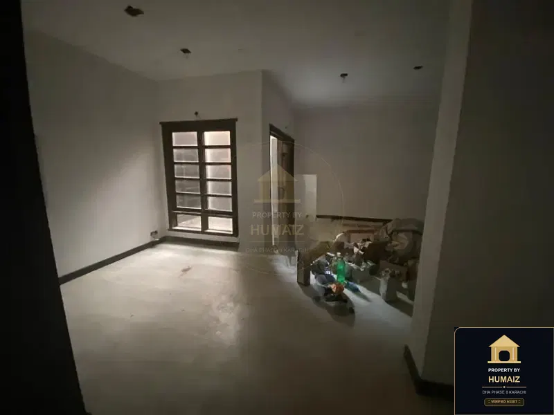 300 Sq. Yd. 4-Bedroom Luxury Villa (Basement, 4 Bath, Residence 5) in Khayaban-e-Sahil For Sale in DHA Phase 8 Karachi — Photograph 3