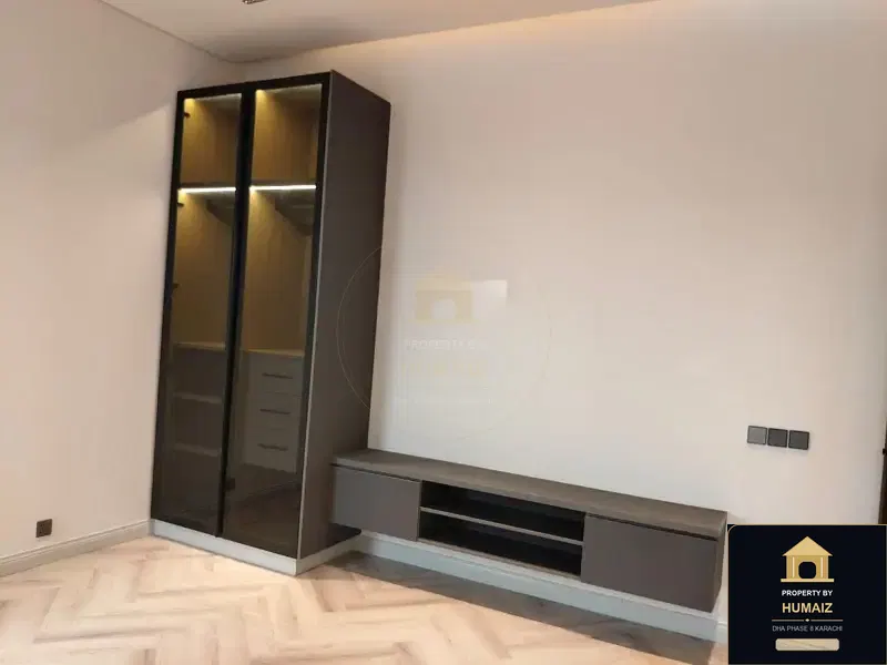 500 Sq. Yd. 6-Bedroom Luxury Villa (West Open, 7 Bath, Residence 26) in DHA Phase 8 For Sale in DHA Phase 8 Karachi — Photograph 12