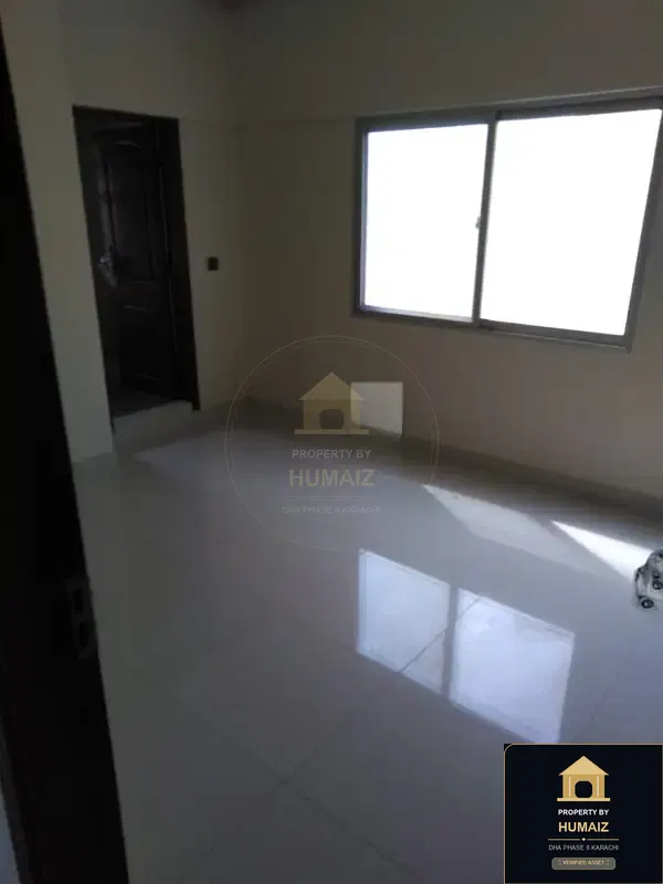 3-Bedroom Luxury Apartment (West Open, 3 Bath, Suite 9) on Al-Murtaza Commercial For Sale in DHA Phase 8 Karachi — Photograph 7