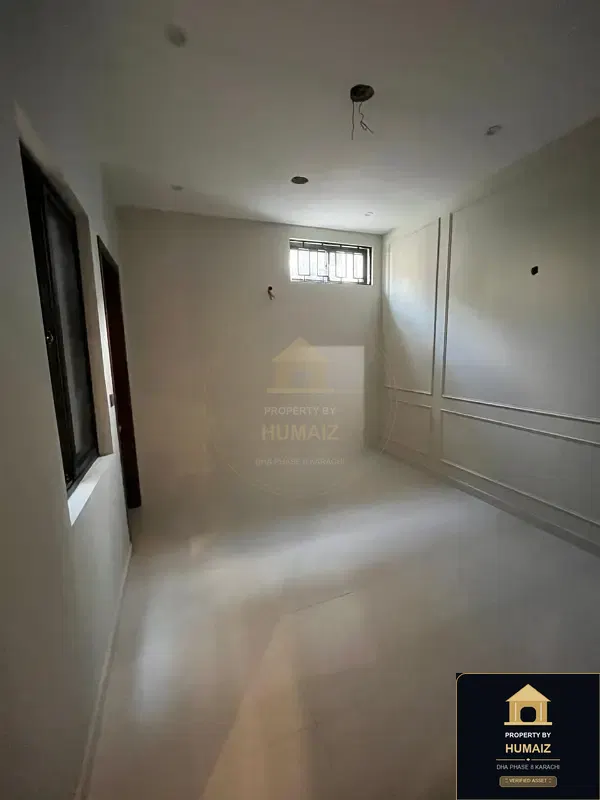 100 Sq. Yd. 3-Bedroom Luxury Villa (Basement, 4 Bath, Residence 7) in Khayaban-e-Iqbal For Sale in DHA Phase 8 Karachi — Photograph 9