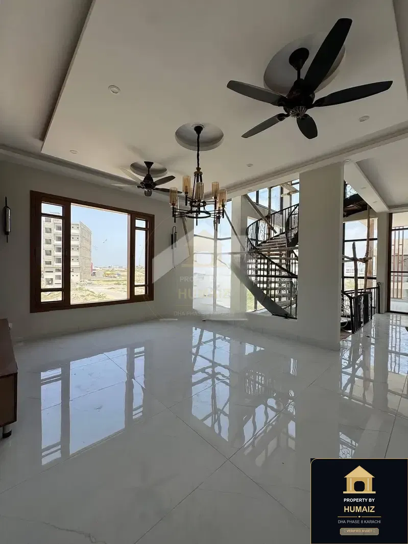 300 Sq. Yd. 5-Bedroom Luxury Villa in Zone E For Sale in DHA Phase 8 Karachi — Photograph 4
