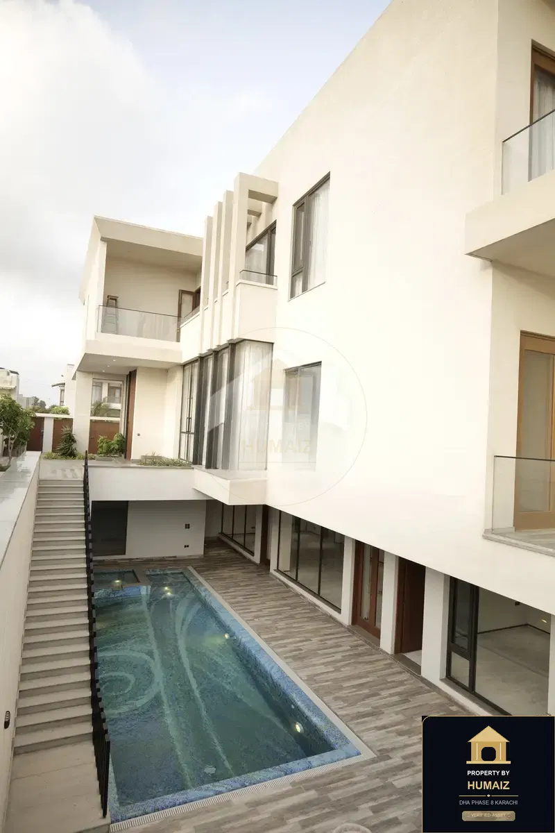 1,000 Sq. Yd. 7-Bedroom Luxury Villa in Khayaban-e-Bahria For Sale in DHA Phase 8 Karachi — Photograph 3