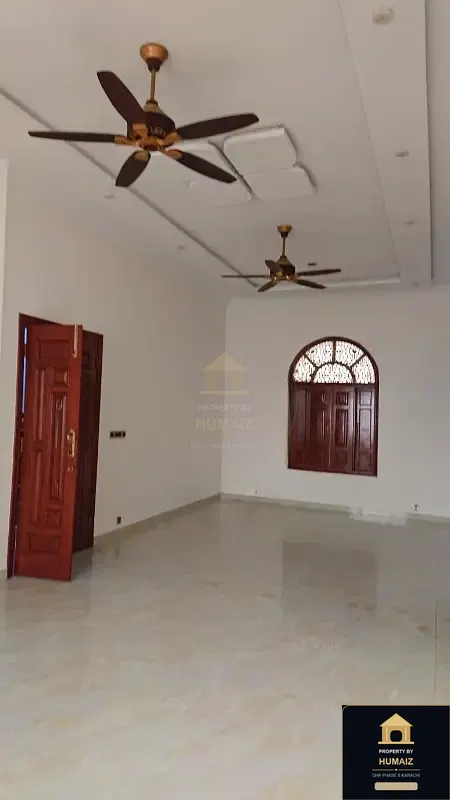 300 Sq. Yd. 6-Bedroom Luxury Villa (Sea Facing, 6 Bath, Residence 3) in Khayaban-e-Sahil For Sale in DHA Phase 8 Karachi — Photograph 4