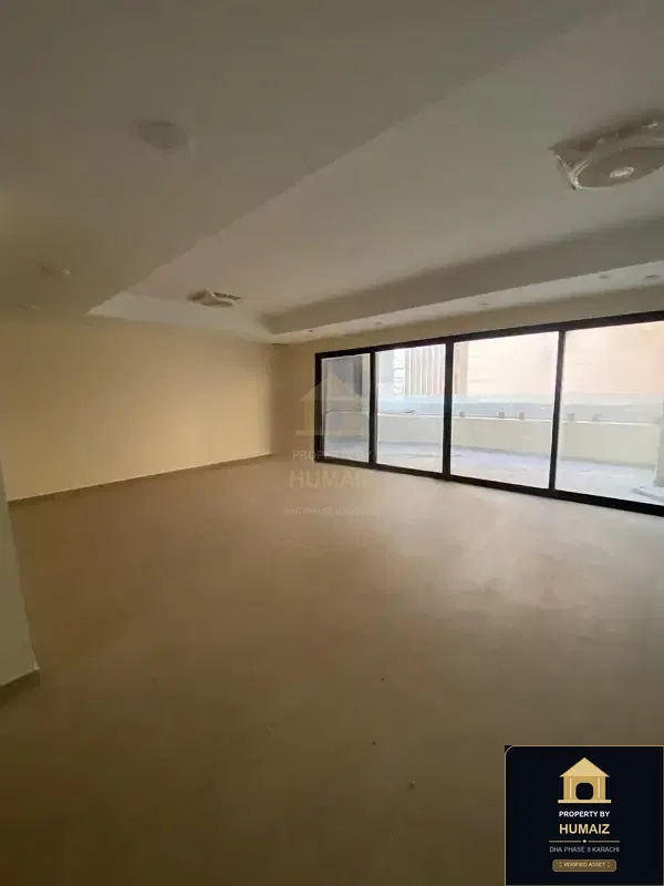 361 Sq. Yd. 3-Bedroom Luxury Villa at Coral Towers For Sale in DHA Phase 8 Karachi — Photograph 14