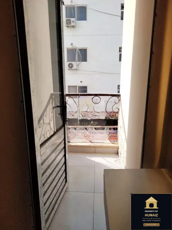 3-Bedroom Luxury Apartment (Corner, 3 Bath, Suite 19) in DHA Phase 8 For Sale in DHA Phase 8 Karachi — Photograph 19