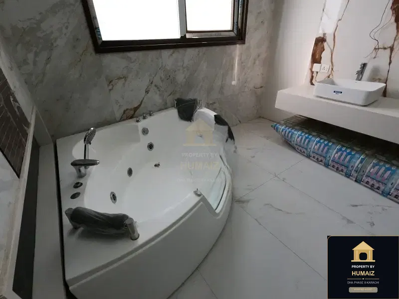 3,000 Sq. Yd. 10-Bedroom Luxury Villa on Khayaban-e-Iqbal For Sale in DHA Phase 8 Karachi — Photograph 10