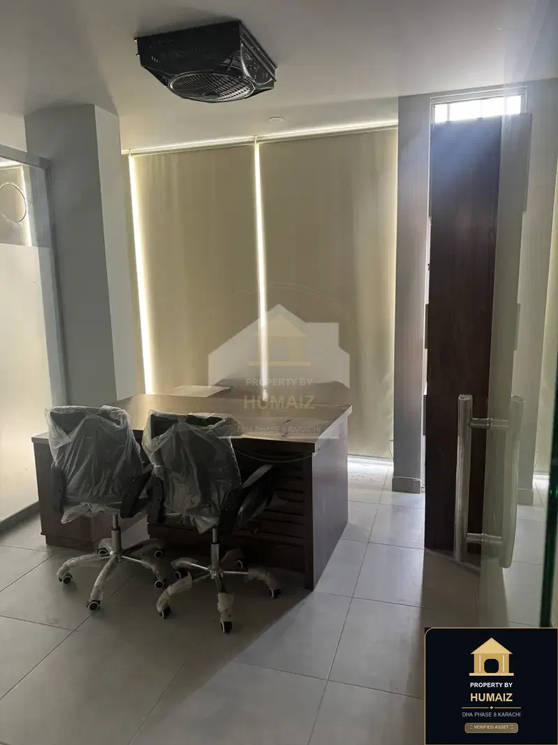 111 Sq. Yd. Corporate Office Space (Corner, Unit 4) on Zulfiqar Commercial For Rent in DHA Phase 8 Karachi — Photograph 10