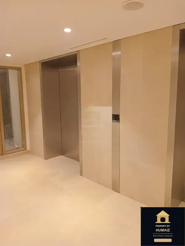 3-Bedroom Luxury Apartment (Sea Facing, 4 Bath, Suite 24) at The Views For Rent in DHA Phase 8 Karachi — Photograph 12