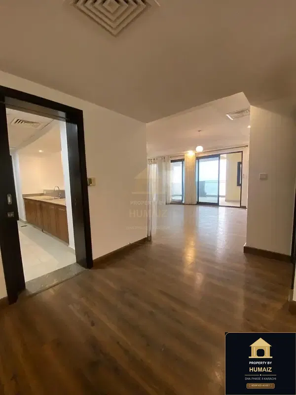 3-Bedroom Luxury Apartment (Sea Facing, 3 Bath, Suite 3) at Pearl Towers For Sale in DHA Phase 8 Karachi — Photograph 5