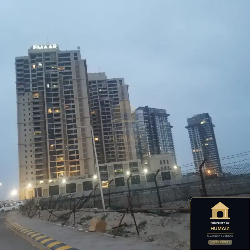 Luxury Penthouse Suite at HMR Waterfront For Sale in DHA Phase 8 Karachi — Photograph 2