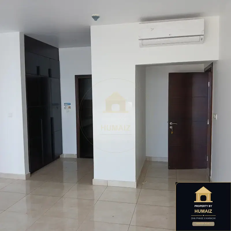 4-Bedroom Luxury Apartment (Sea Facing, 5 Bath, Suite 8) at Pearl Towers For Sale in DHA Phase 8 Karachi — Photograph 5