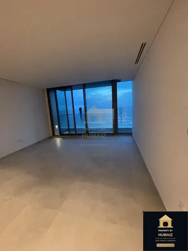 3-Bedroom Luxury Apartment (Sea Facing, 5 Bath, Suite 6) at The Views For Sale in DHA Phase 8 Karachi — Photograph 4