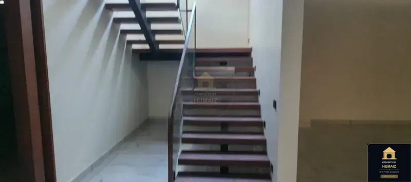 500 Sq. Yd. 8-Bedroom Luxury Villa (Basement, 7 Bath, Residence 2) in DHA Phase 8 For Sale in DHA Phase 8 Karachi — Photograph 19