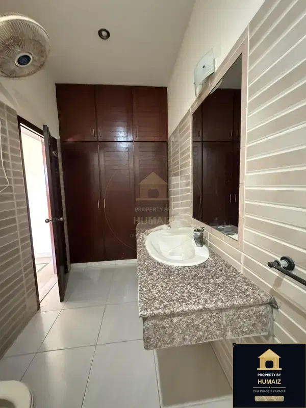 3-Bedroom Upper/Lower Portion (3 Bath, Unit 80) in DHA Phase 8 For Rent in DHA Phase 8 Karachi — Photograph 5