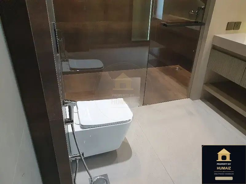 500 Sq. Yd. 6-Bedroom Luxury Villa (Basement, 6 Bath, Residence 1) in Zone A For Sale in DHA Phase 8 Karachi — Photograph 17