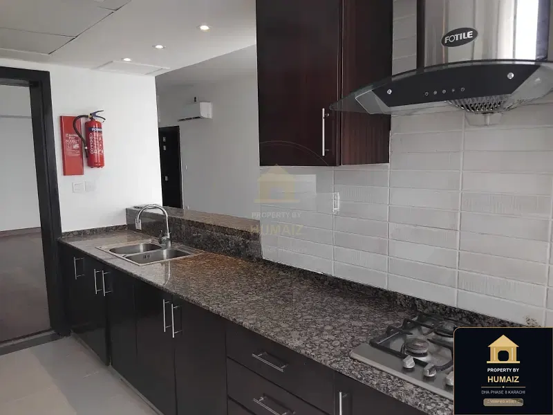 4-Bedroom Luxury Apartment (Sea Facing, 6 Bath, Suite 17) at Coral Towers For Sale in DHA Phase 8 Karachi — Photograph 8