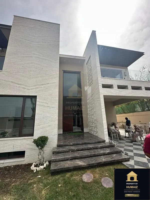 1,000 Sq. Yd. 7-Bedroom Luxury Villa on Khayaban-e-Iqbal For Sale in DHA Phase 8 Karachi — Photograph 21