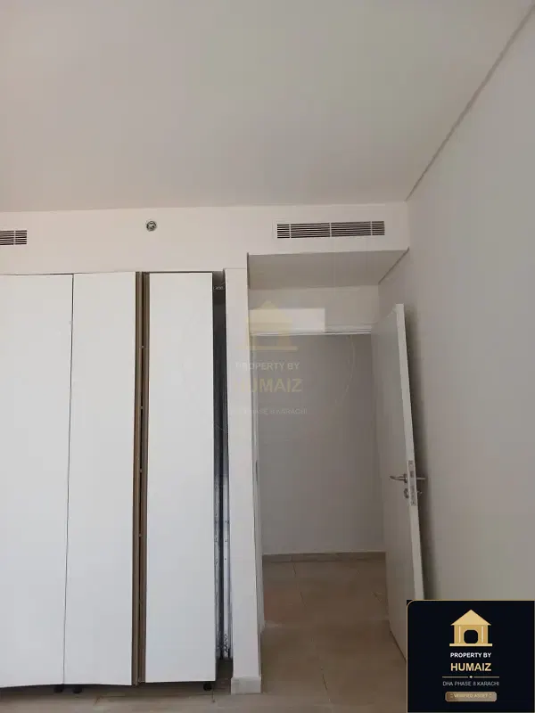 3-Bedroom Luxury Apartment (Sea Facing, 5 Bath, Suite 23) at The Views For Rent in DHA Phase 8 Karachi — Photograph 13