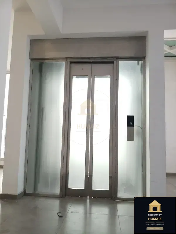 200 Sq. Yd. Commercial Building (Unit 10) on Al-Murtaza Commercial For Rent in DHA Phase 8 Karachi — Photograph 3
