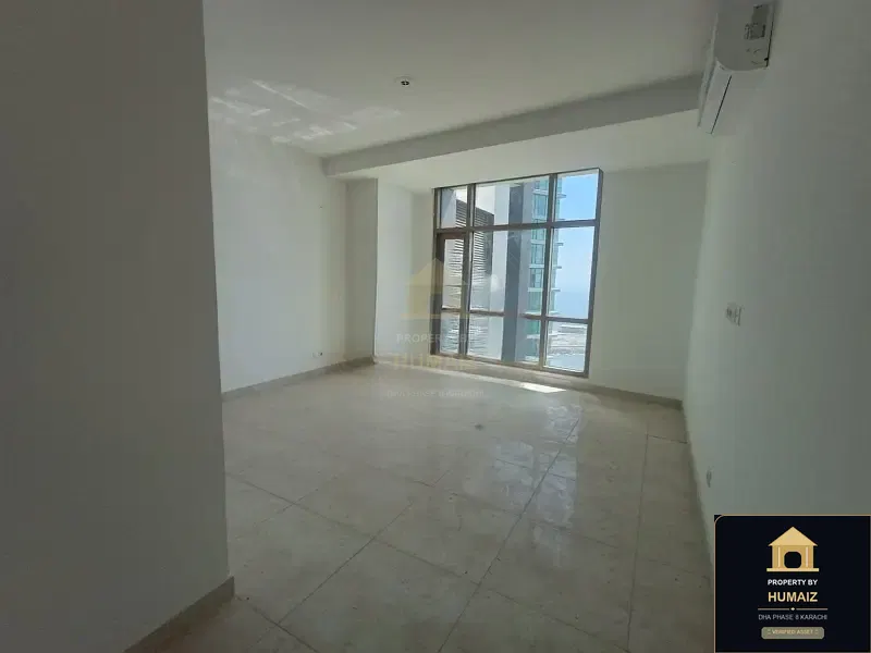 4-Bed Luxury Penthouse (Sea Facing, 5 Bath, Suite 1) at Pearl Towers For Rent in DHA Phase 8 Karachi — Photograph 20