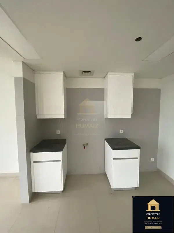3-Bed Luxury Penthouse at Reef Towers For Sale in DHA Phase 8 Karachi — Photograph 13