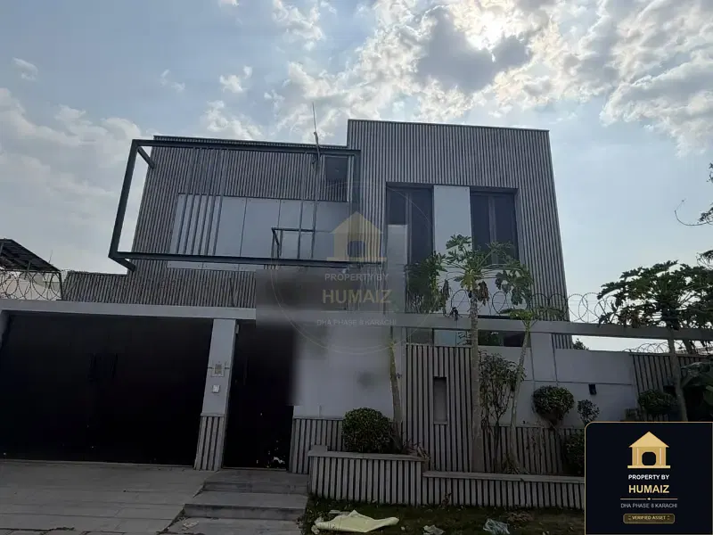500 Sq. Yd. 6-Bedroom Luxury Villa (Basement, 6 Bath, Residence 145) in DHA Phase 8 For Sale in DHA Phase 8 Karachi — Photograph 4