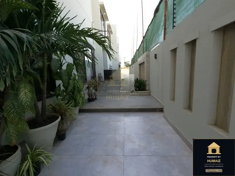 1,000 Sq. Yd. 10-Bedroom Luxury Villa on Khayaban-e-Ghalib For Sale in DHA Phase 8 Karachi — Photograph 17