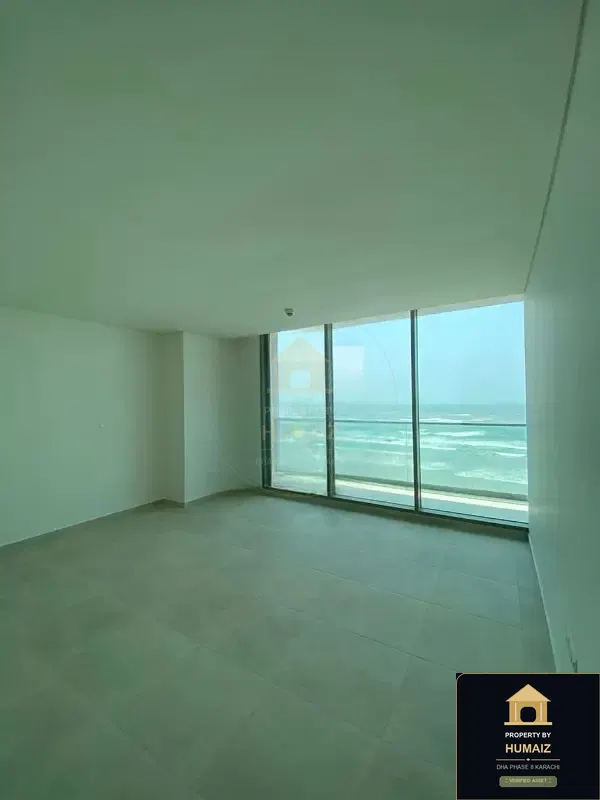 4-Bedroom Luxury Apartment (Sea Facing, 6 Bath, Suite 2) at The Views For Rent in DHA Phase 8 Karachi — Photograph 13