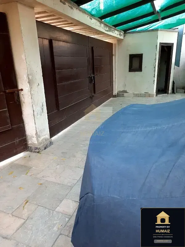 1,000 Sq. Yd. 6-Bedroom Luxury Villa (6 Bath, Residence 30) in DHA Phase 8 For Sale in DHA Phase 8 Karachi — Photograph 3