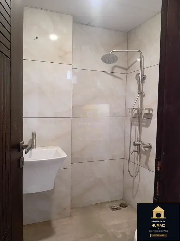 3-Bedroom Luxury Apartment (Brand New, 3 Bath, Suite 27) on Al-Murtaza Commercial For Rent in DHA Phase 8 Karachi — Photograph 7