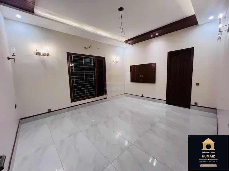 500 Sq. Yd. 6-Bedroom Luxury Villa (Basement, 6 Bath, Residence 6) in DHA Phase 8 For Sale in DHA Phase 8 Karachi — Photograph 14