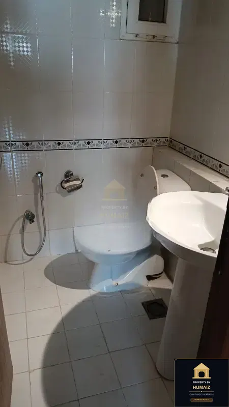 Luxury Penthouse Suite (Penthouse, Suite 1) at Creek Vistas For Rent in DHA Phase 8 Karachi — Photograph 9