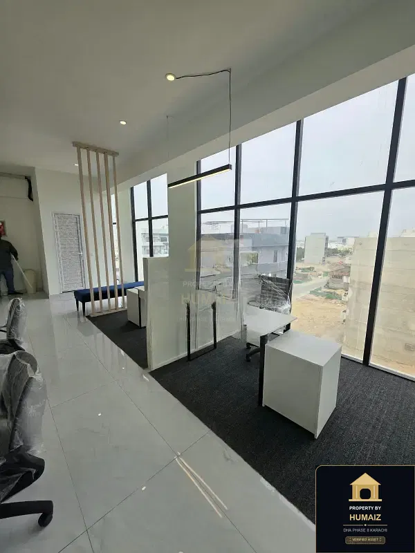 200 Sq. Yd. Corporate Office Space (Corner, 1 Bath, Unit 4) on Al-Murtaza Commercial For Rent in DHA Phase 8 Karachi — Photograph 6