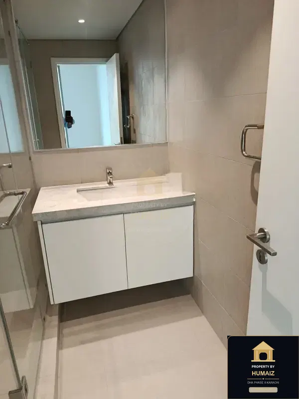 3-Bedroom Luxury Apartment (4 Bath, Suite 40) at The Views For Rent in DHA Phase 8 Karachi — Photograph 18