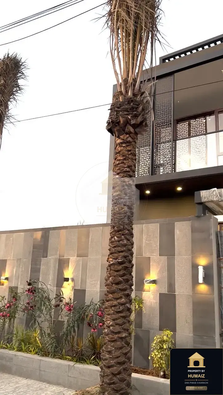 500 Sq. Yd. 6-Bedroom Luxury Villa (West Open, 6 Bath, Residence 60) in DHA Phase 8 For Sale in DHA Phase 8 Karachi — Photograph 4