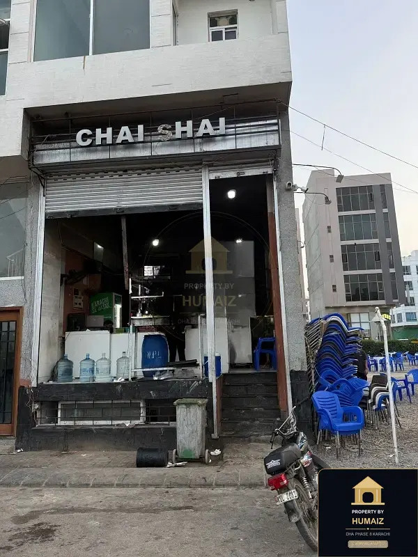 71 Sq. Yd. Commercial Retail Shop on Zulfiqar Commercial For Sale in DHA Phase 8 Karachi — Photograph 2