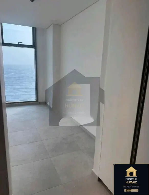 3-Bedroom Luxury Apartment (Sea Facing, 5 Bath, Suite 26) at The Views For Sale in DHA Phase 8 Karachi — Photograph 3