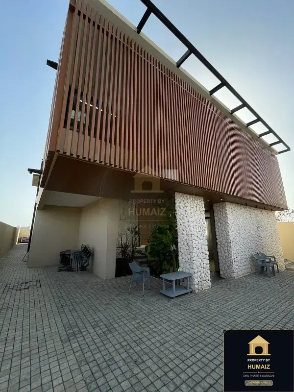 666 Sq. Yd. 5-Bedroom Luxury Villa (Basement, 5 Bath, Residence 9) in DHA Phase 8 For Sale in DHA Phase 8 Karachi — Photograph 13