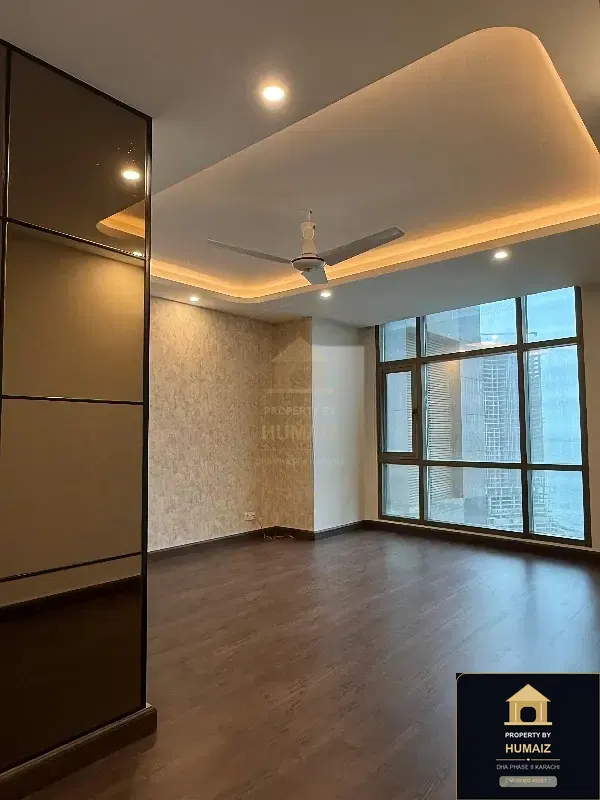 3-Bedroom Luxury Apartment (Sea Facing, 4 Bath, Suite 29) at Pearl Towers For Sale in DHA Phase 8 Karachi — Photograph 2