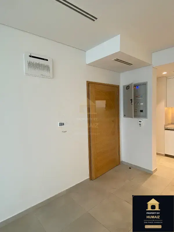 2-Bedroom Luxury Apartment (Sea Facing, 3 Bath, Suite 17) at The Views For Rent in DHA Phase 8 Karachi — Photograph 17