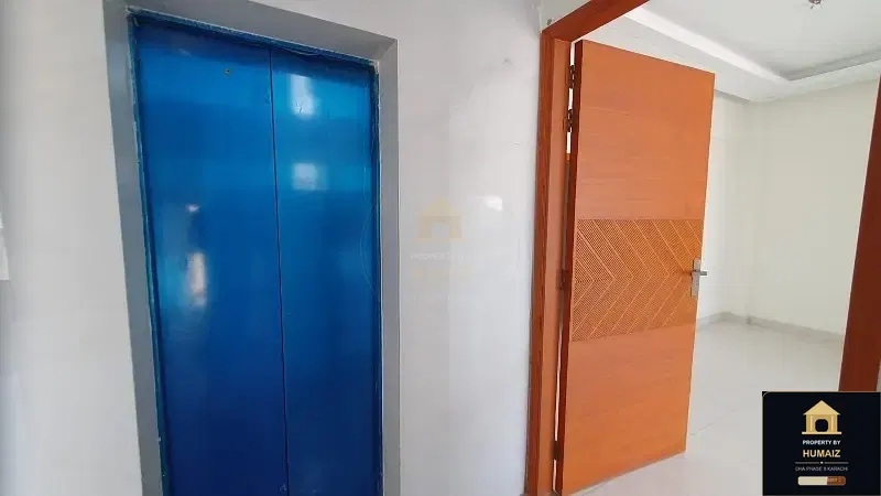 2-Bedroom Luxury Apartment (3 Bath, Suite 1) on Zulfiqar Commercial For Rent in DHA Phase 8 Karachi — Photograph 9